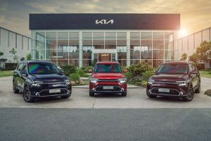 mpv co nho kia carens tai viet nam duoc dieu chinh gia ban