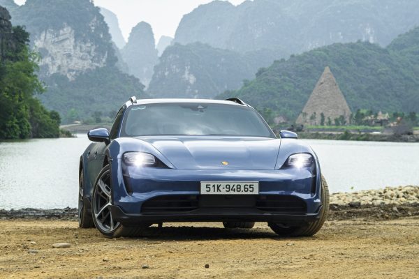 taycan turismo porsche taycan turismo 54 17177331164731696681074 1717735356776 1717735357913815008012