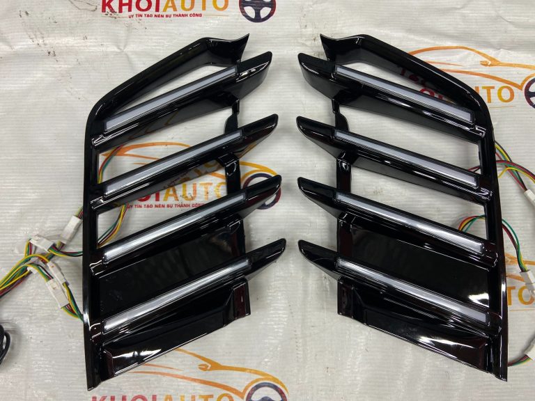 53113-60200 Ốp Lưới Tản Nhiệt Dưới TOYOTA Land Cruiser 2021-2024  LC300 Vế Trái(LH) Bản Độ Có Đèn 5311360200