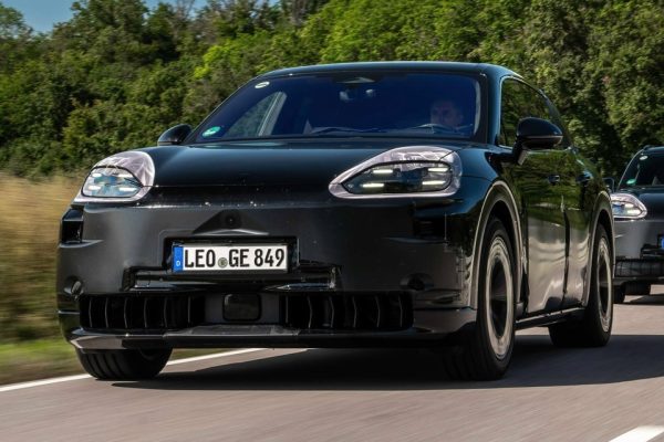 Fourth gen Porsche Cayenne previ 1