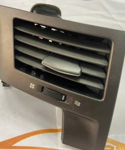 55680-60150 Cửa Gió Điều Hòa Trung LEXUS LX570 2010-2012Vế Trái(LH) 556806015