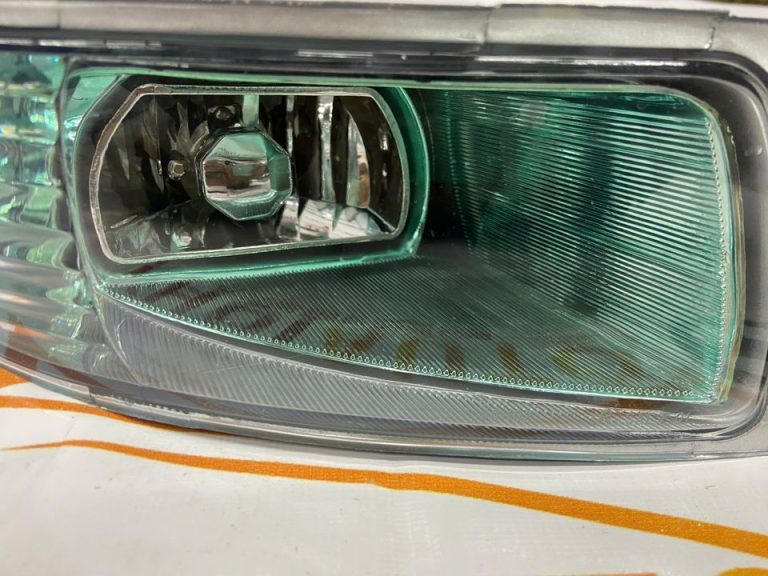 81211-60160 Đèn Gầm LEXUS GX470 2003-2009 Vế Phải (RH)  OEM 8121160160