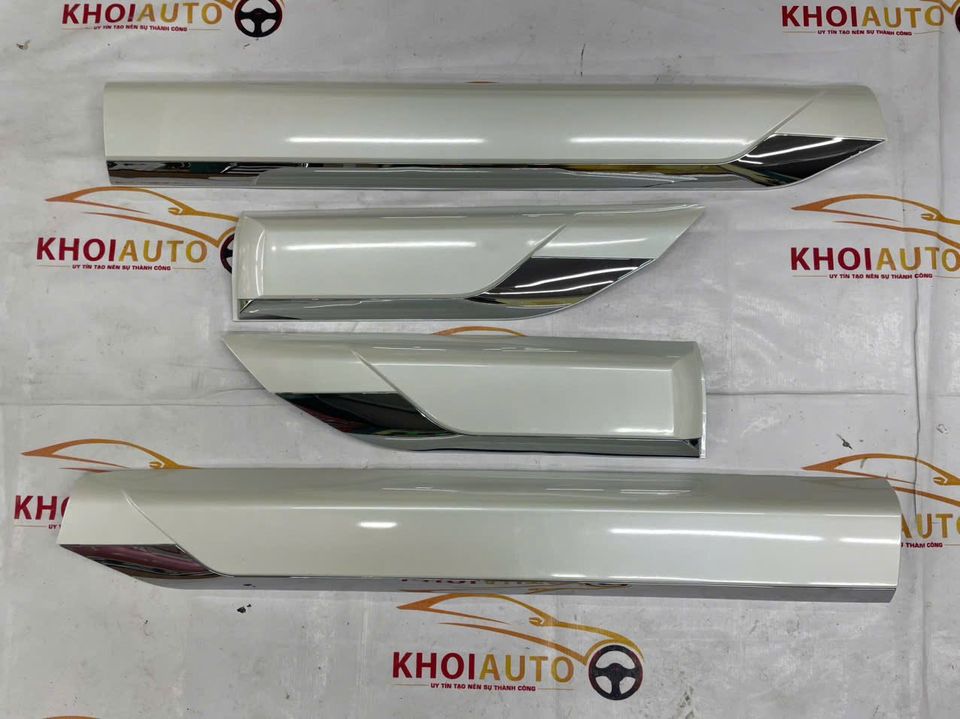 Nẹp Mạ Cánh Cửa TOYOTA LANDCRUISER LC300 2023-2025 Màu Trắng
