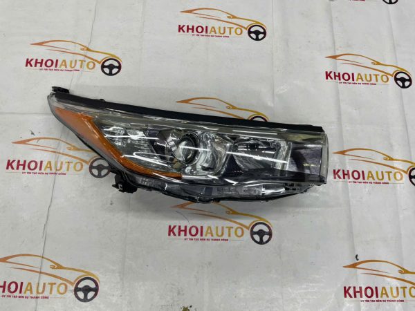81110-0E250 Đèn Pha TOYOTA HIGHLANDER 2014-2016 Vế Phải(RH) OEM Bản Mỹ 811100E250