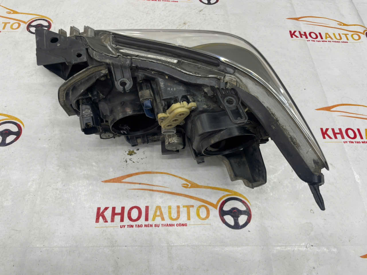 81130-60D60 Đèn Pha LEXUS LX570 2009-2012 Vế Phải(RH)8113060D60