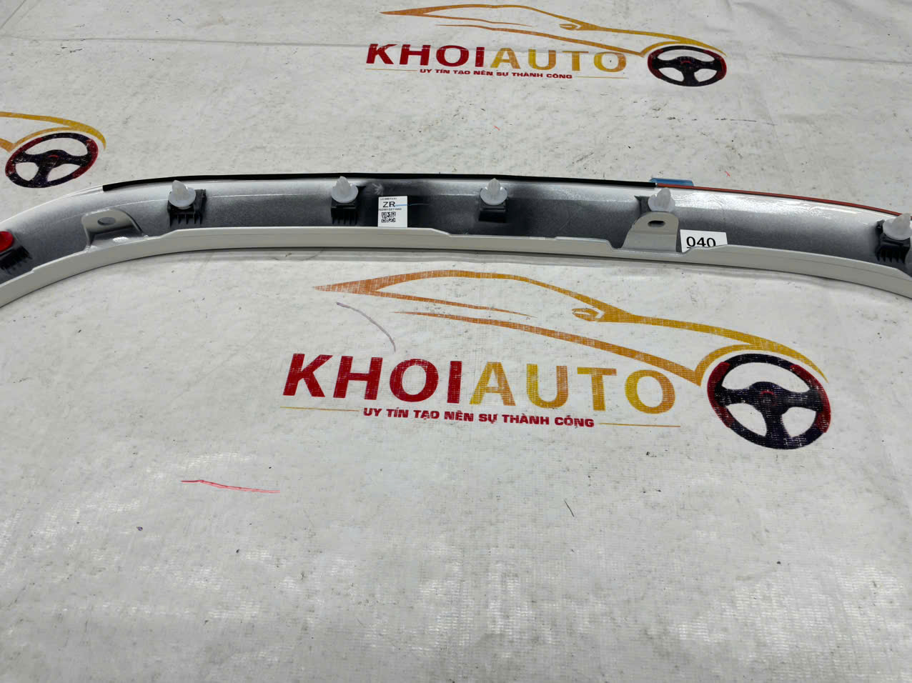 75601-60062-A0 Ốp Nhựa Tai Xe Trước TOYOTA Land Cruiser LC300 2021-2024 Vế Phải(RH)7560160062A0