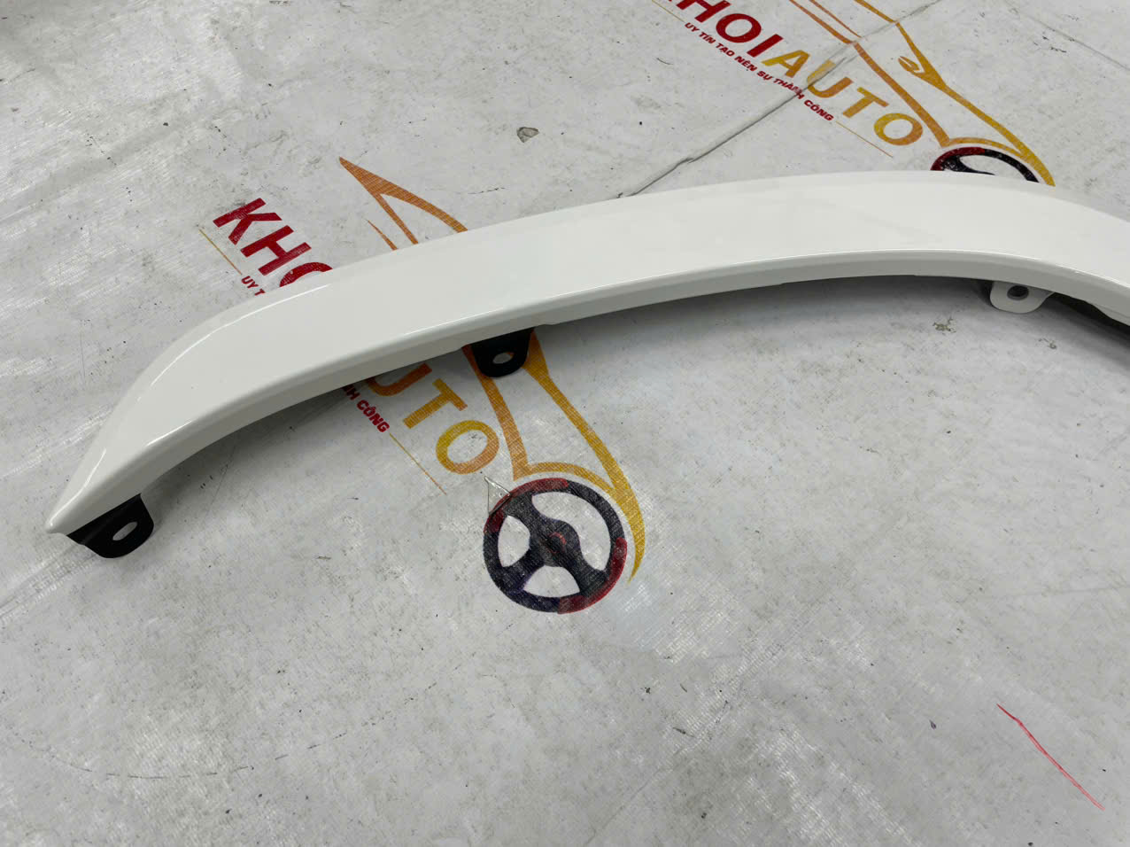 75601-60062-A0 Ốp Nhựa Tai Xe Trước TOYOTA Land Cruiser LC300 2021-2024 Vế Phải(RH)7560160062A0