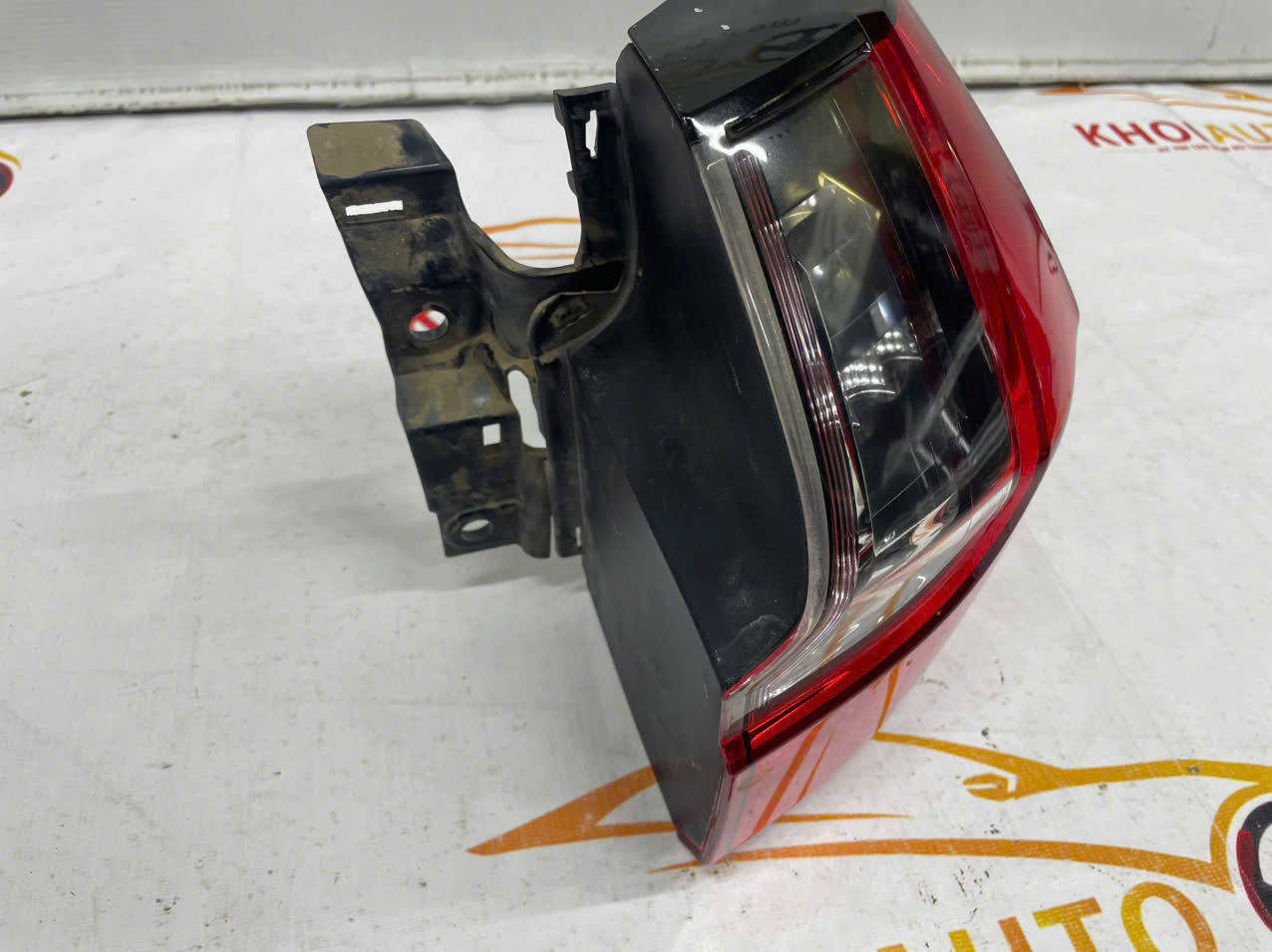 81551-60C00 Đèn Hậu Ngoài LEXUS LX570 2016-2020 Vế Phải(RH)8155160C00