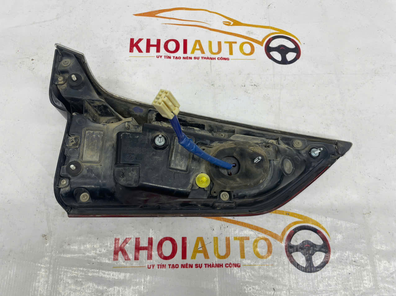 81581-60350 Đèn Hậu Trong LEXUS LX570 2016-2020 OLD Vế Phải(RH)8158160350