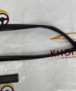 68151-60032 Gioăng Kính Cửa Trước LEXUS LX470 2002-2007 Vế Trái(LH)6815160032