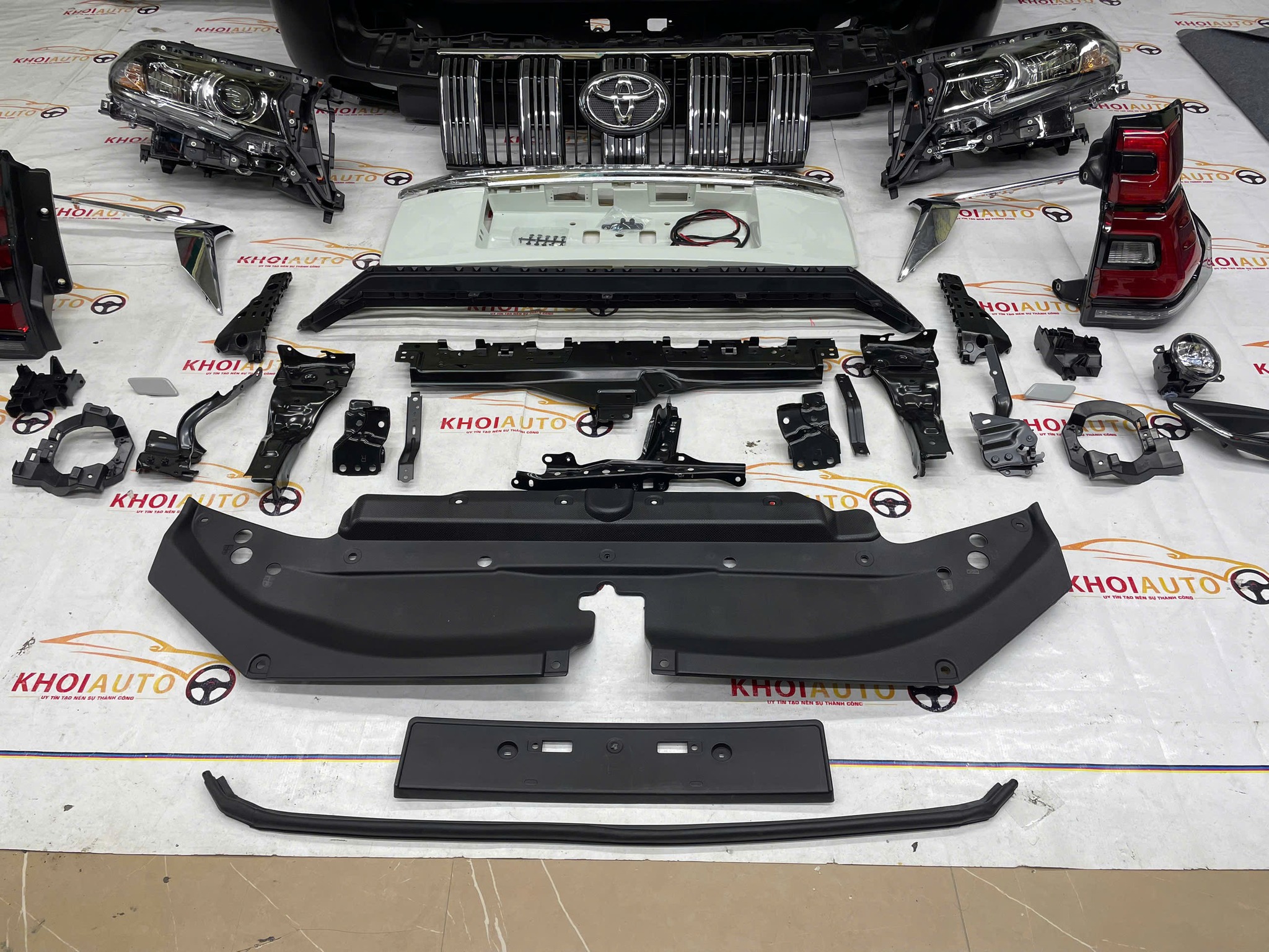 Nâng Đời Toyota Prado 2010-2016 Lên Phiên Bản 2020 - Body Kit Cao Cấp