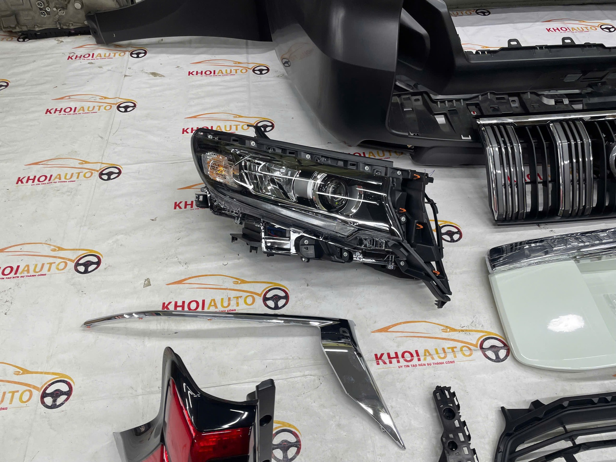 Nâng Đời Toyota Prado 2010-2016 Lên Phiên Bản 2020 - Body Kit Cao Cấp