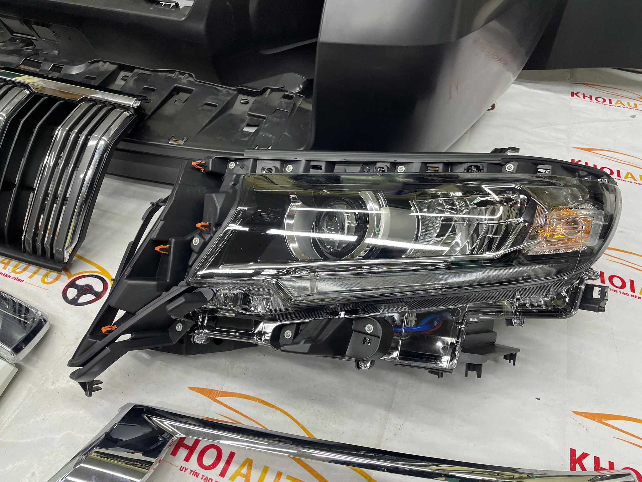 Nâng Đời Toyota Prado 2010-2016 Lên Phiên Bản 2020 - Body Kit Cao Cấp