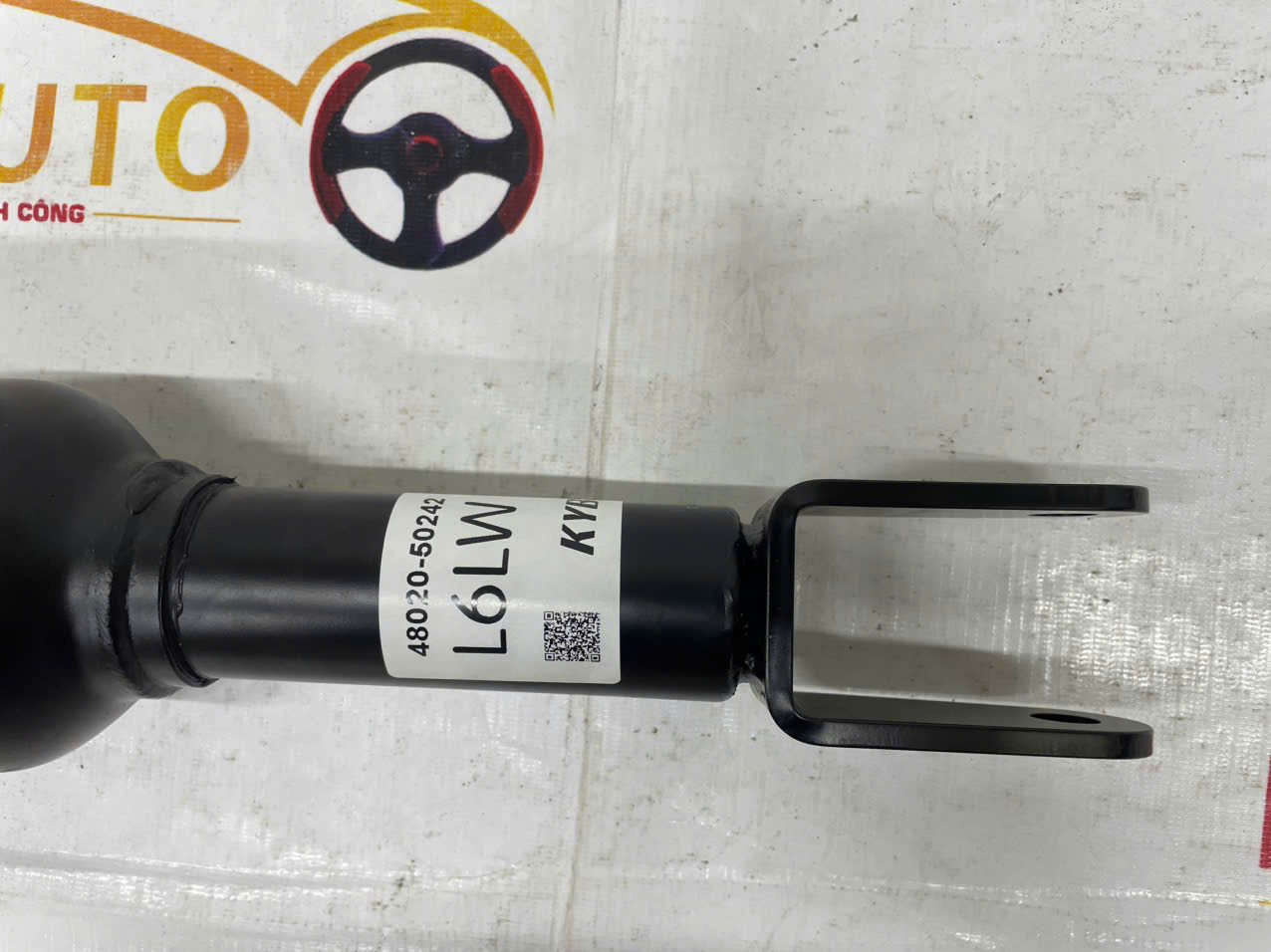 48010-50242 Giảm Sóc Trước LEXUS LS460 2006-2012 Vế Phải(RH)4801050242