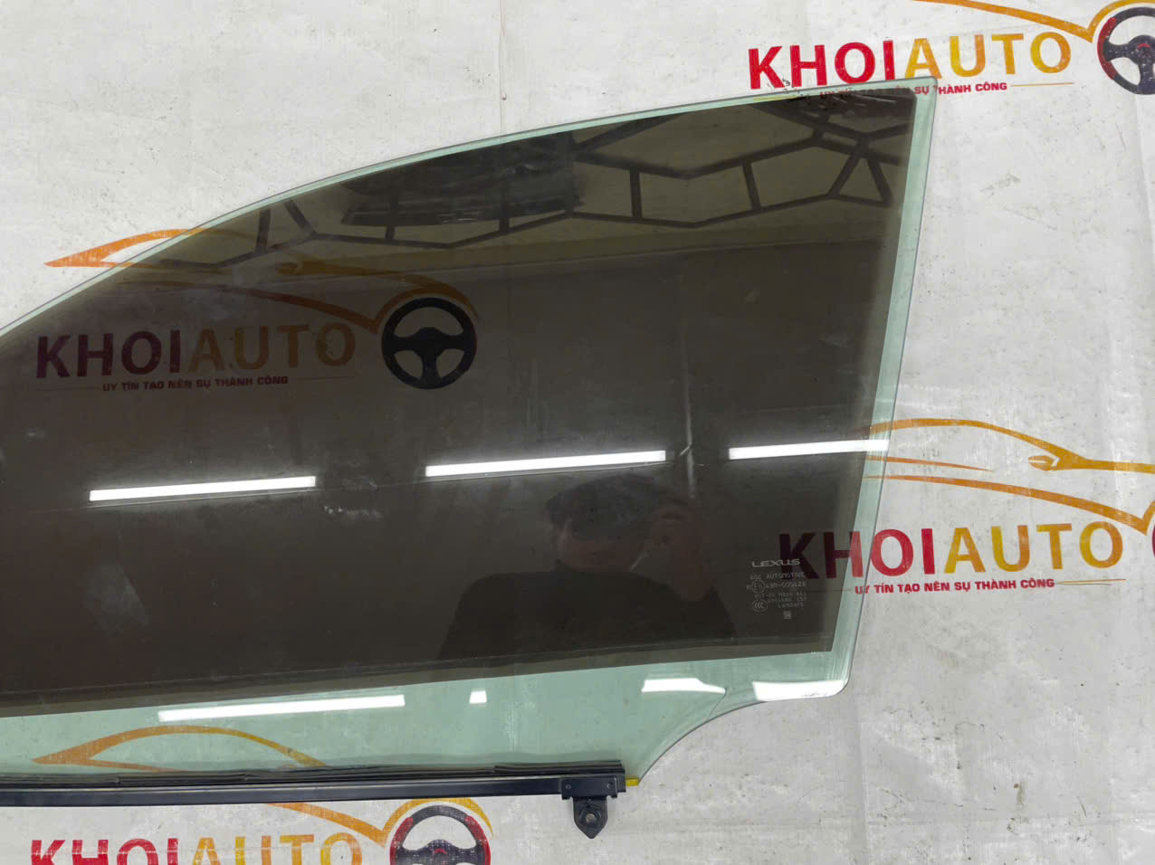 68102-33240 Kính Cửa Trước LEXUS ES350 2019-2021 Bãi Tháo Xe Vế Trái(LH)6810233240