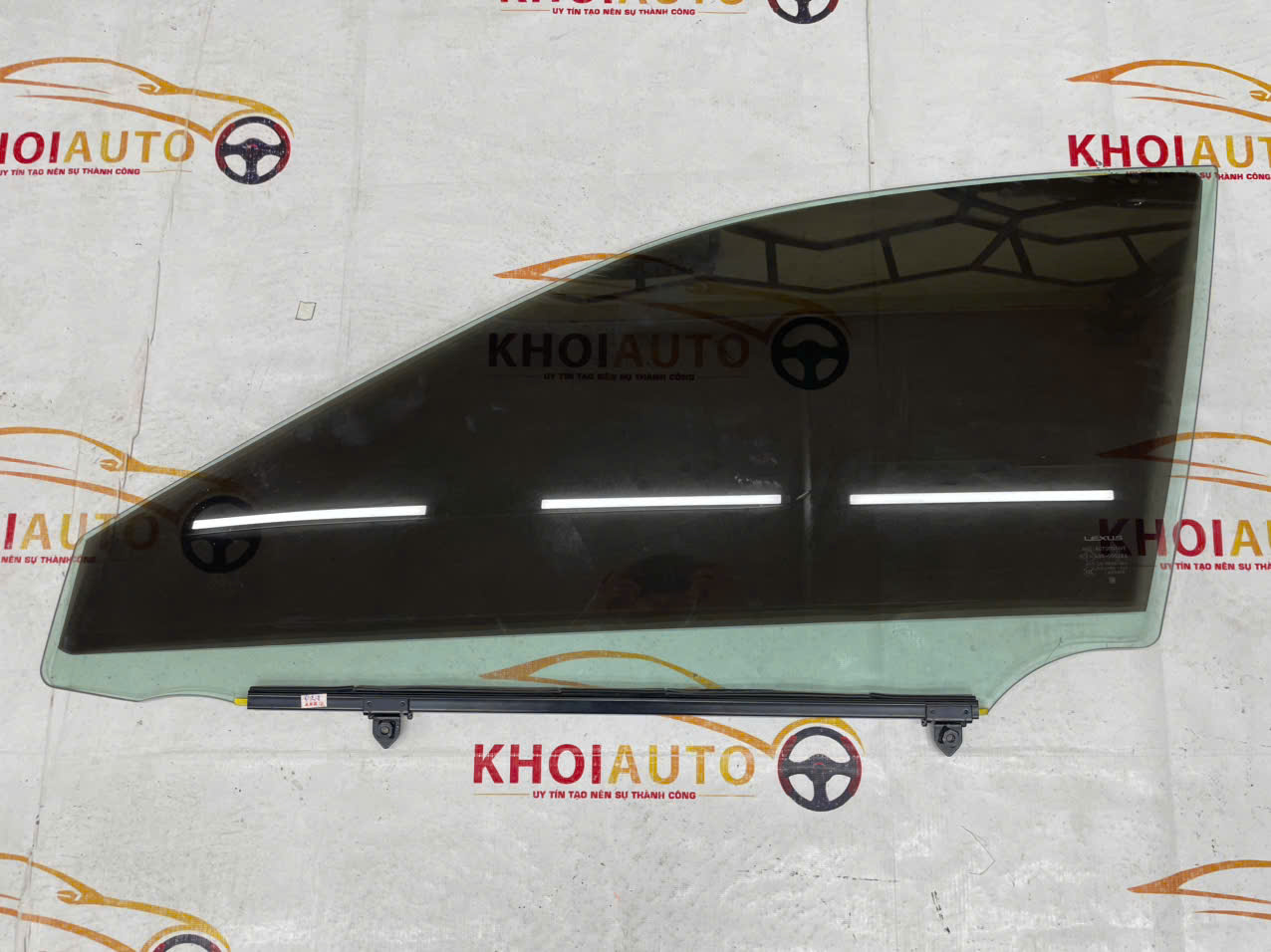 68102-33240 Kính Cửa Trước LEXUS ES350 2019-2021 Bãi Tháo Xe Vế Trái(LH)6810233240