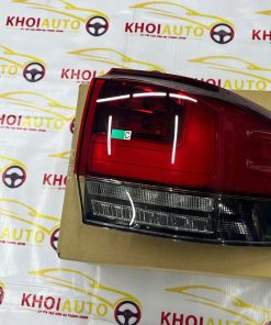 Đèn Hậu Ngoài Bên Phải (RH) Toyota Land Cruiser LC300 2021-2025 81561-60D40 Hàng Chính Hãng