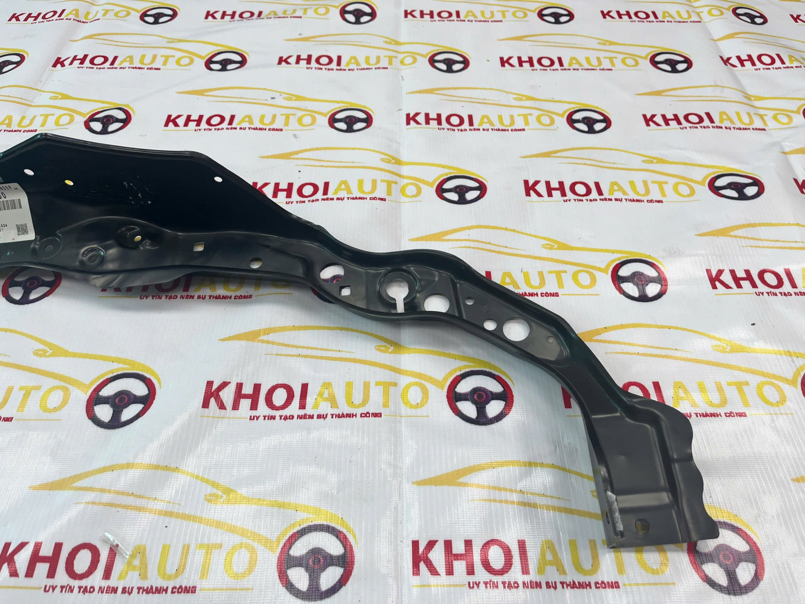 53714-60060 Giá Đỡ (Xương) Đèn Pha Toyota Land Cruiser 2016-20 Vế Trái(LH)5371460060