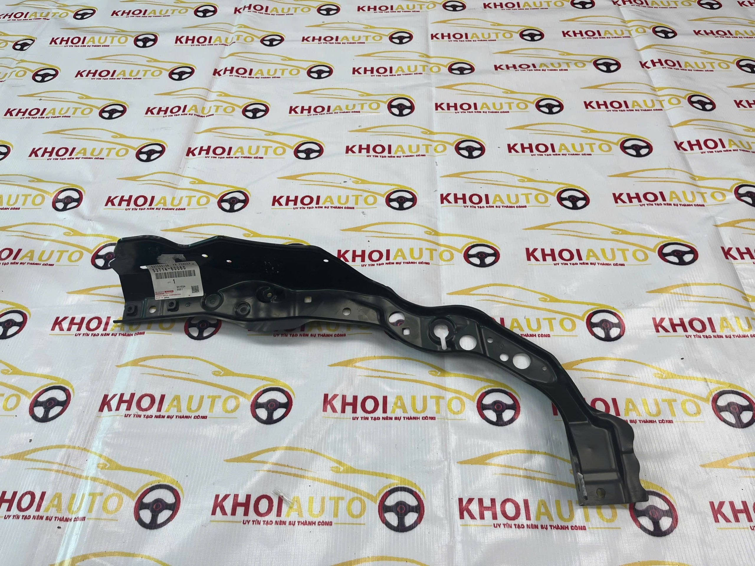 53714-60060 Giá Đỡ (Xương) Đèn Pha Toyota Land Cruiser 2016-20 Vế Trái(LH)5371460060