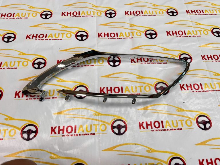 81156-30B90 Viền Mạ Đèn Pha Trái Lexus GS350 (06-10) LH 8115630B90 OEM