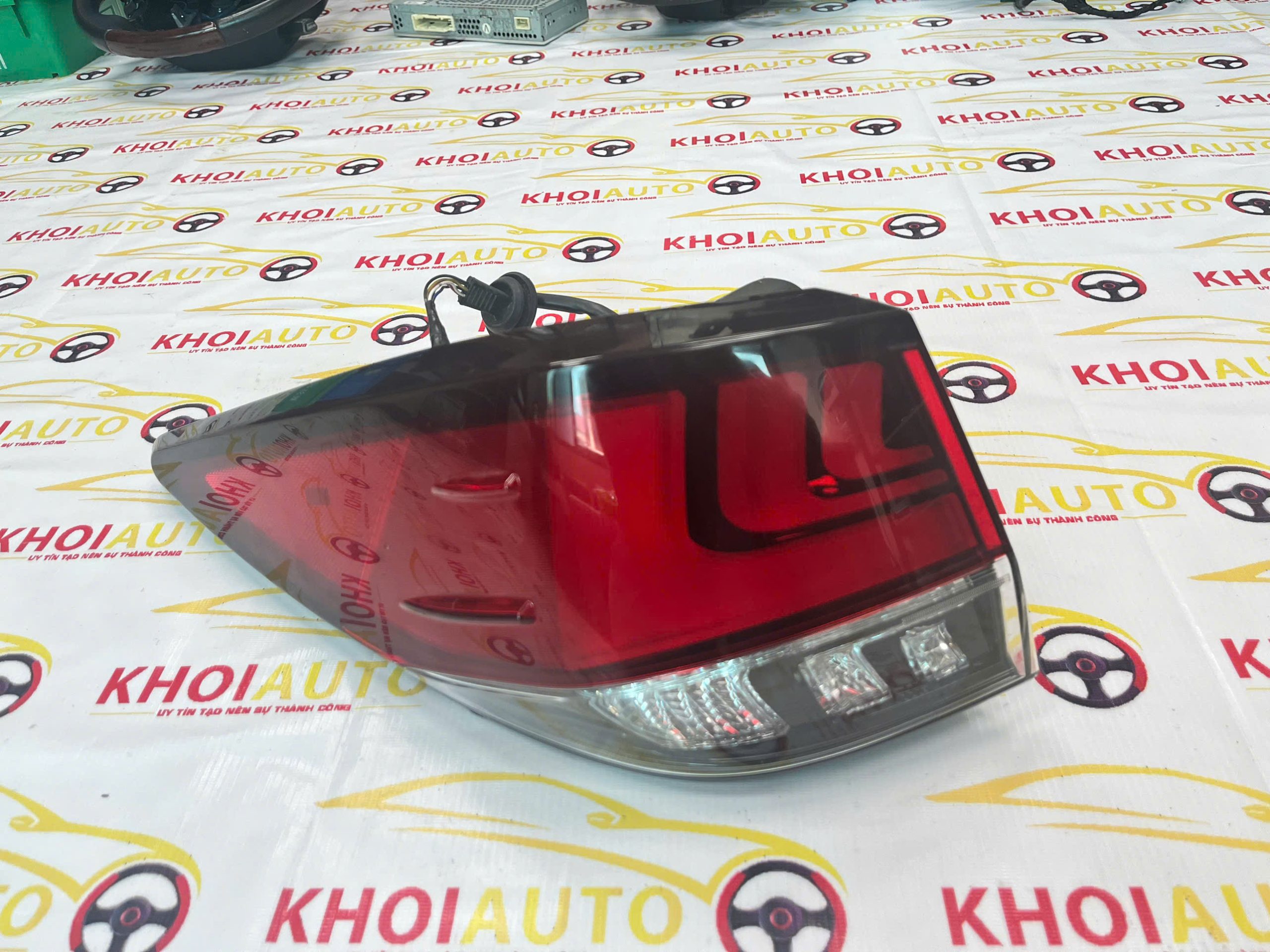 81560-48470 Đèn Hậu Ngoài LEXUS RX SERIES RX300 RX350 2019-2022 Trái(LH)8156048470 Bãi Tháo Xe