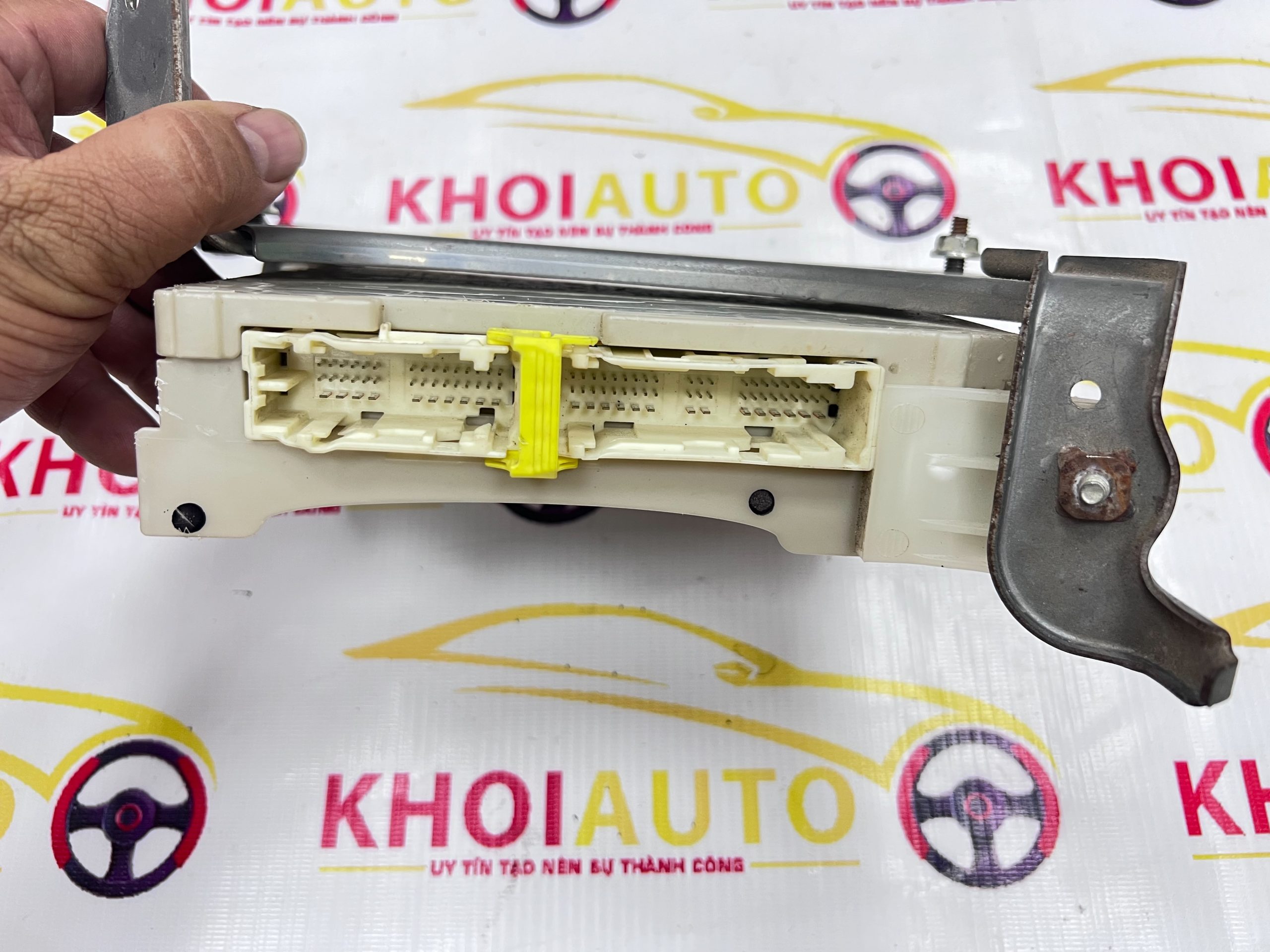 82730-48J20 Hộp Cầu Trì Taplo LEXUS RX350 RX450h 2009-2015 8273048J20 Bãi Tháo Xe