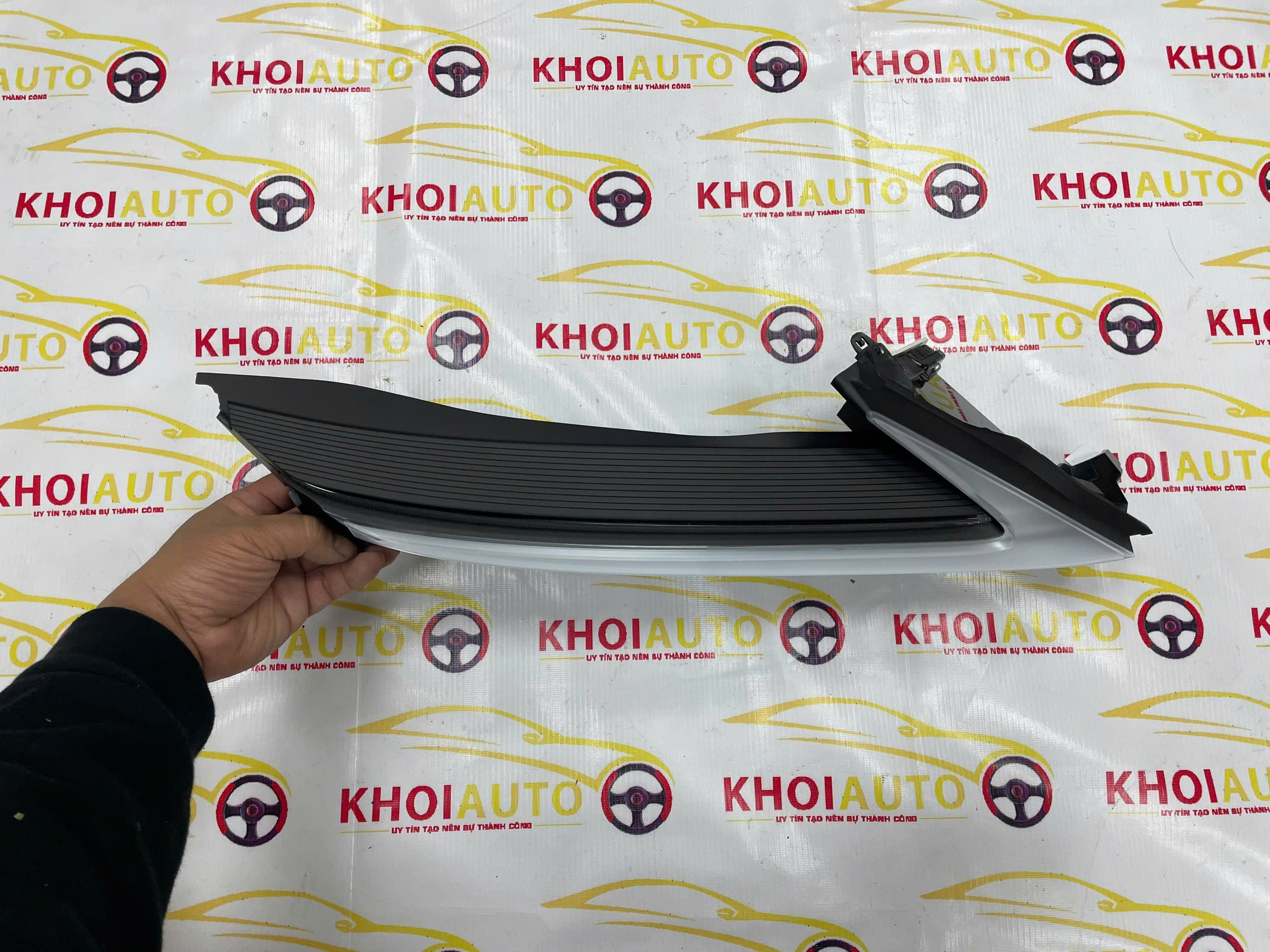 8112A-48G00 Cụm Dải Led Ngày LEXUS RX350 2019-2022 Phải(RH) 8112A48G00 Tháo Xe