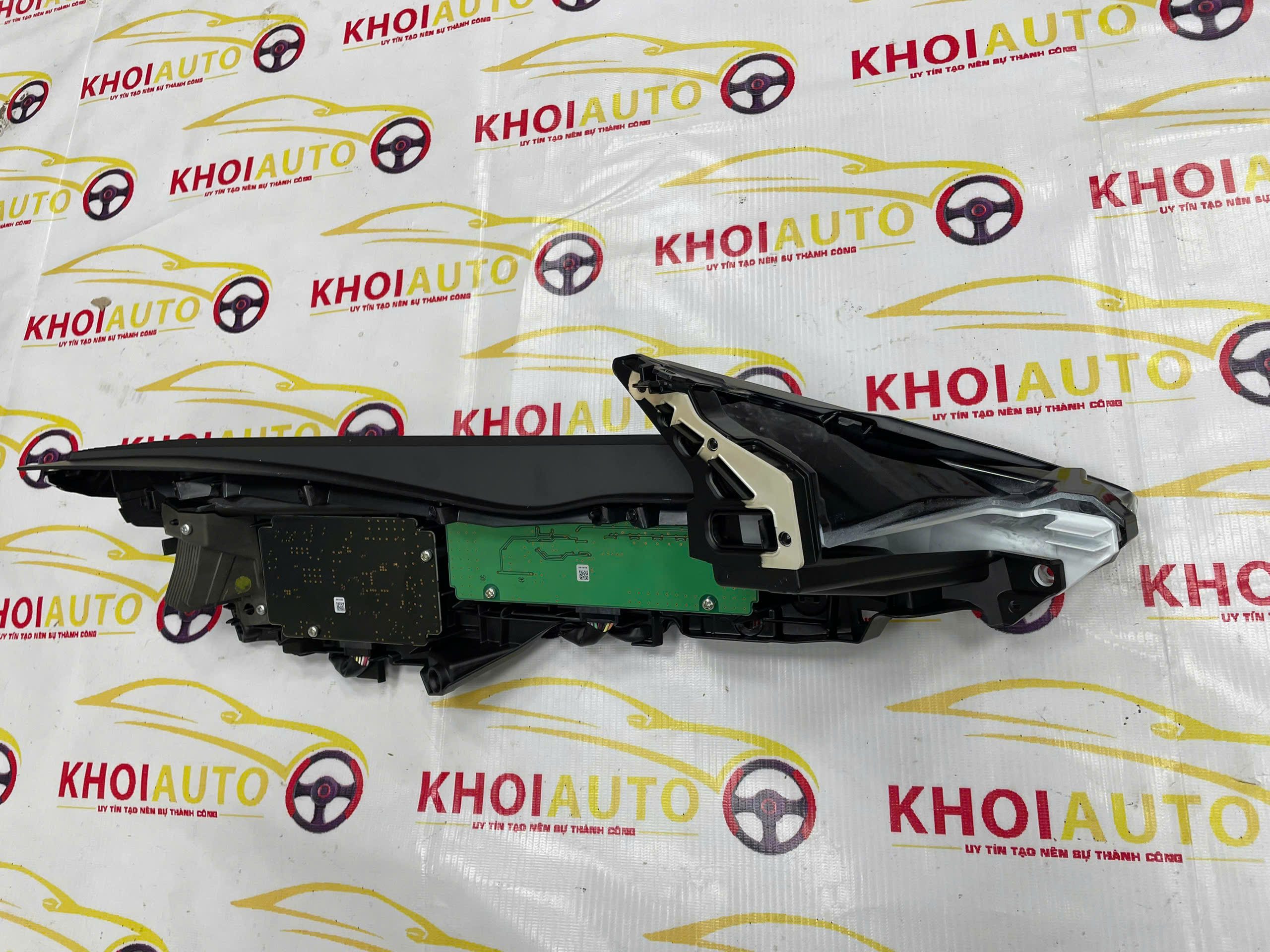 8116A-48G00 Cụm Dải Led Ngày LEXUS RX350 2019-2022 Trái(LH) 8116A48G00 Tháo Xe