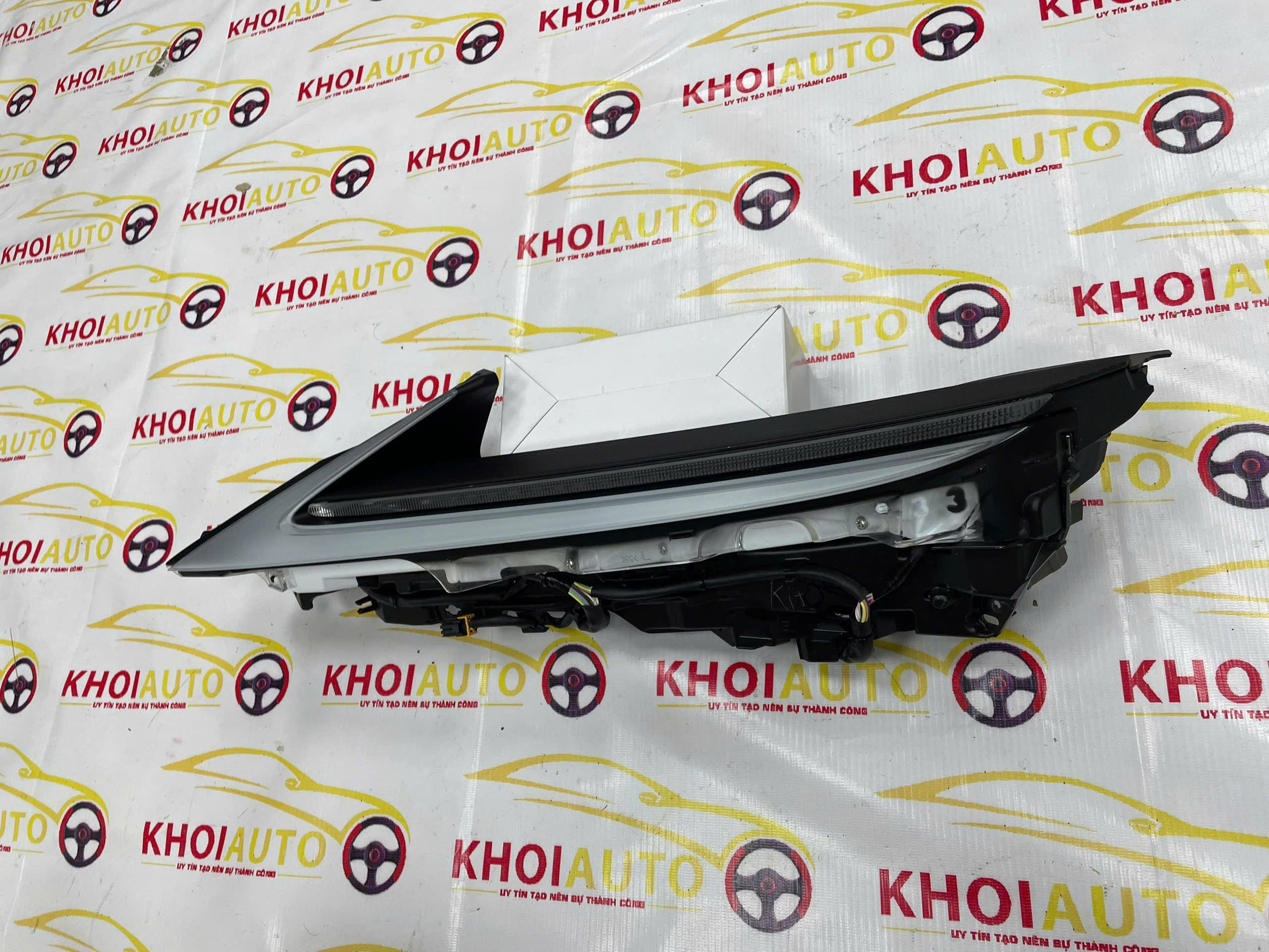 8116A-48G00 Cụm Dải Led Ngày LEXUS RX350 2019-2022 Trái(LH) 8116A48G00 Tháo Xe