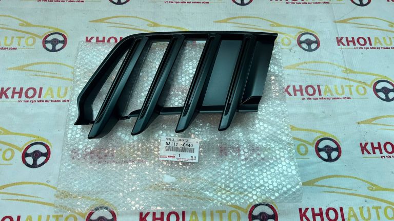 53112-60440 Lưới Tản Nhiệt LAND CRUISER LC300 2021-2025 Phải(RH)5311260440