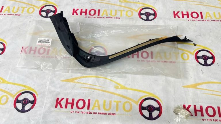 64572-50030 Miếng Ốp Cốp Sau LEXUS LS460 2006-2009 Trái(LH)6457250030 Chính Hãng