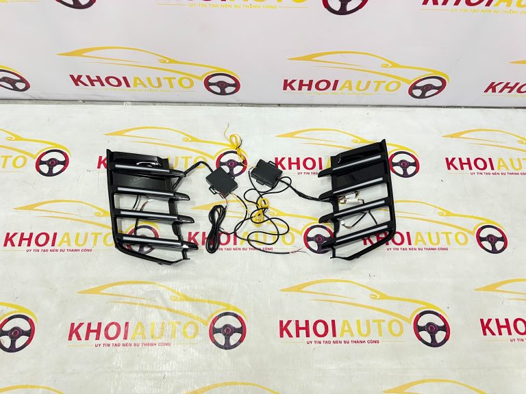 Hướng Gió LED Chạy TOYOTA Land Cruiser LC300 2022-2025 OEM