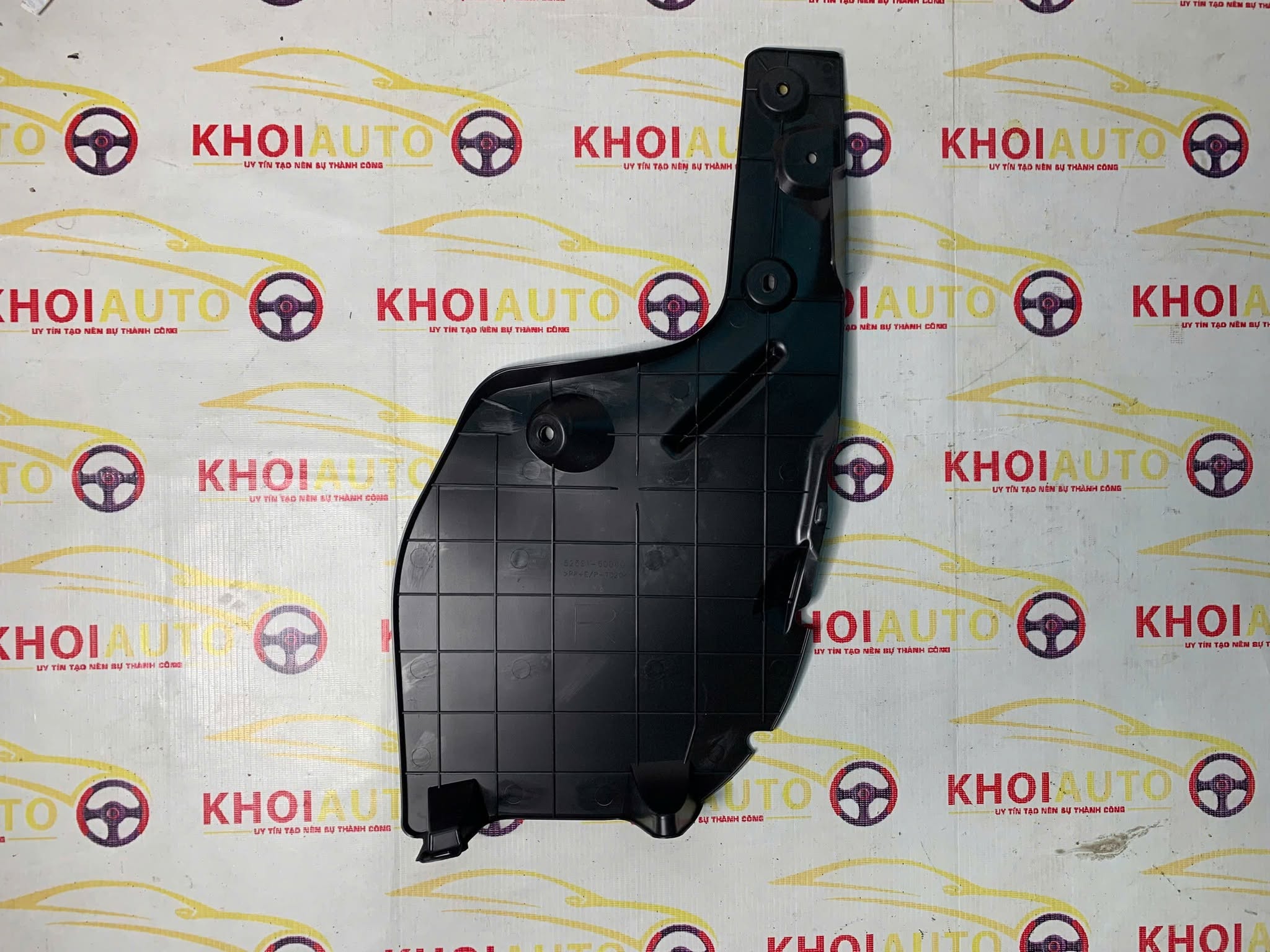 52591-60040 Chắn Bùn Bánh Sau TOYOTA LAND CRUISER LC300 2021-2026 Phải (RH) OEM 5259160040