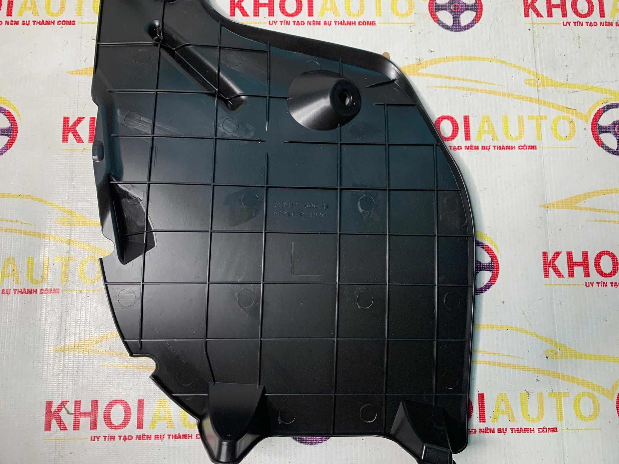 52592-60020 Chắn Bùn Bánh Sau TOYOTA LAND CRUISER LC300 2021-2026 Trái (LH) OEM 5259260020