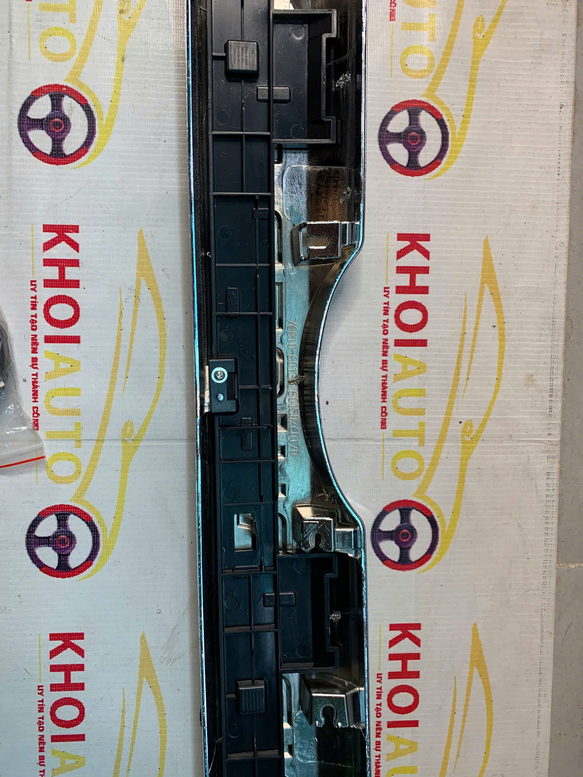 76810-60151 Mạ Cốp Sau TOYOTA Prado 2018-2021 7681060151 OEM