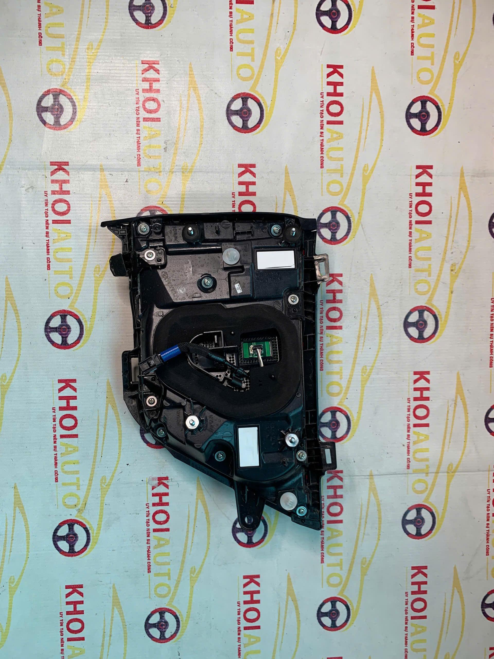 81580-60510 Đèn hậu Trong TOYOTA LAND CRUISER LC300 2021-2025 Phải (RH) 8158060510 Tháo Xe OLD