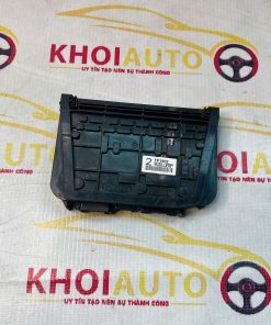 82720-48090 Hộp cầu chì, hộp rơ le Lexus RX350 RX450h 2009-2015 8272048090 Bãi Tháo Xe