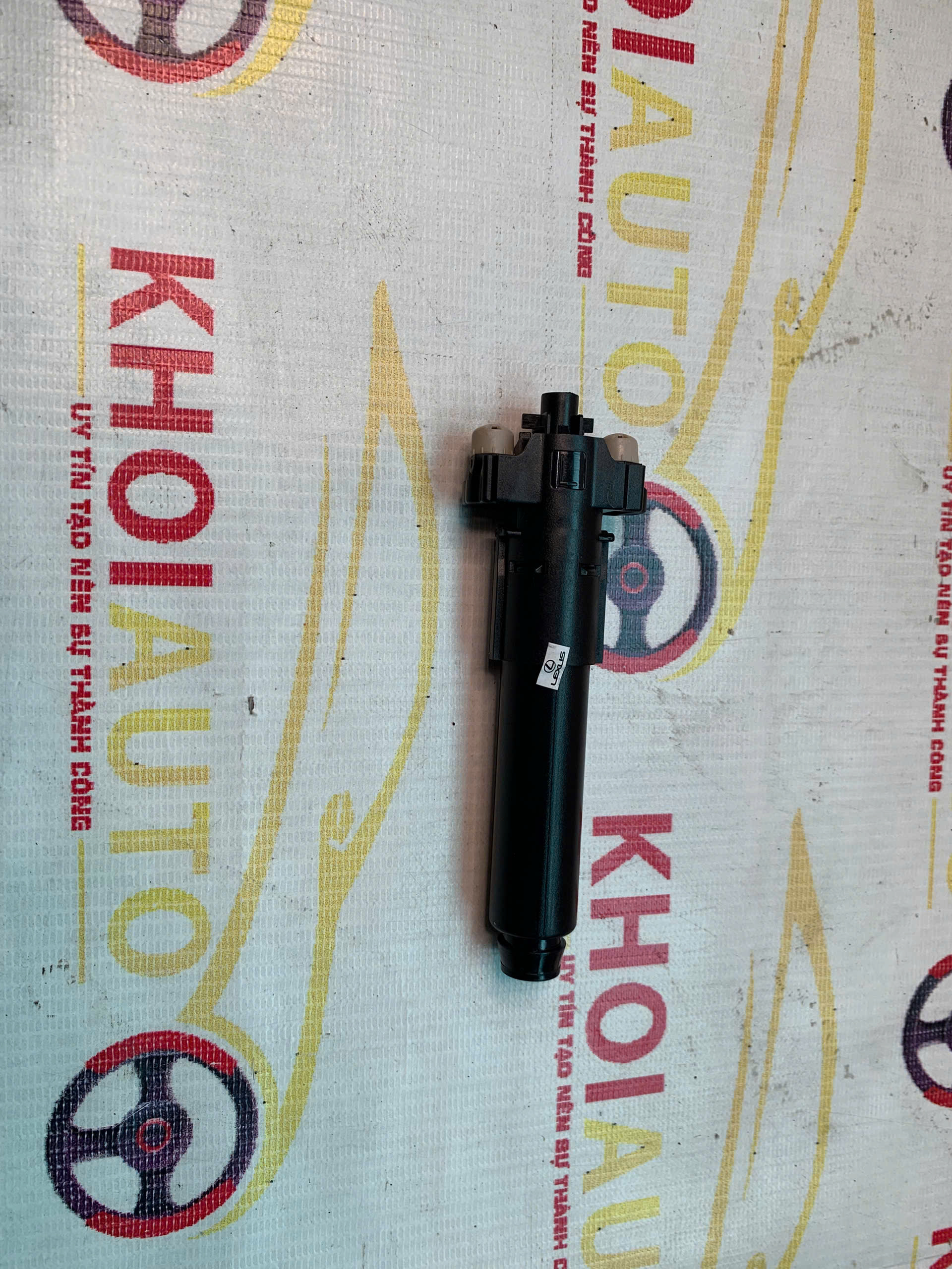 85207-60120 Vòi Rửa Đèn Pha LEXUS LX570 2016-2022 Phải (RH) 8520760120 OEM