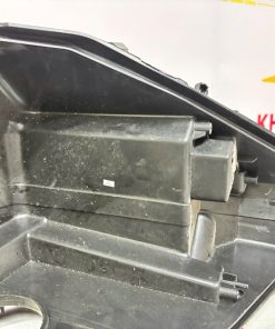 Đế Đèn Pha LEXUS LX570 2016-2022 Phải (RH) OEM