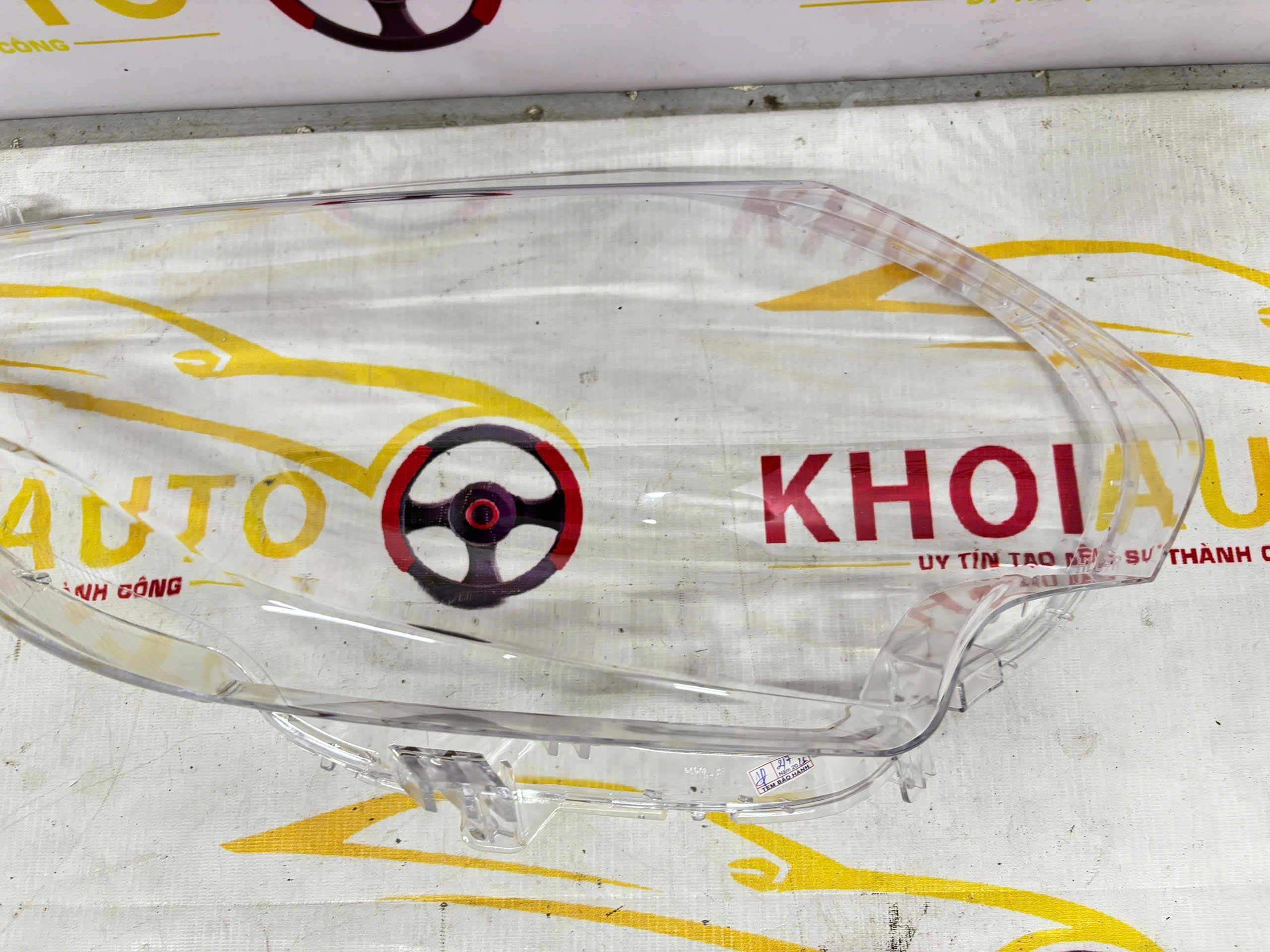 Mặt Đèn Pha Mitsubishi Triton 2016-2019 Phải (RH) OEM
